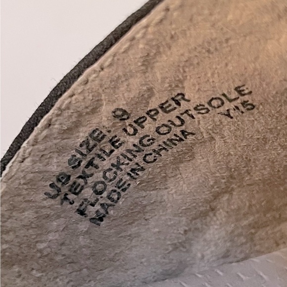 Volatile Black Wedge Heels 9 - Picture 12 of 14